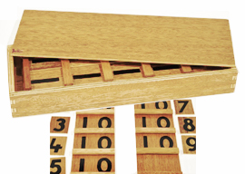  
                      Caixas com padrão de números e fichas para conhecer os intermeios entre 11 ao 19